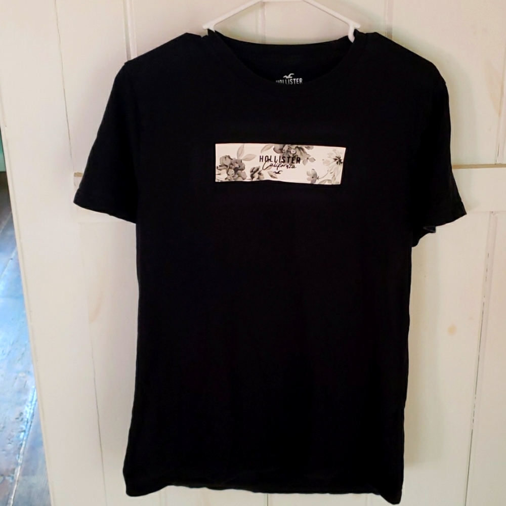 Mens medium Hollister tee